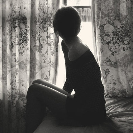 femme-attend-copain
